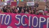 Roma, “Lotto, boicotto, sciopero”: in migliaia al corteo contro la violenza patriarcale
