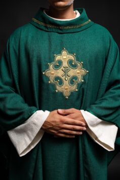 ricamo liturgico