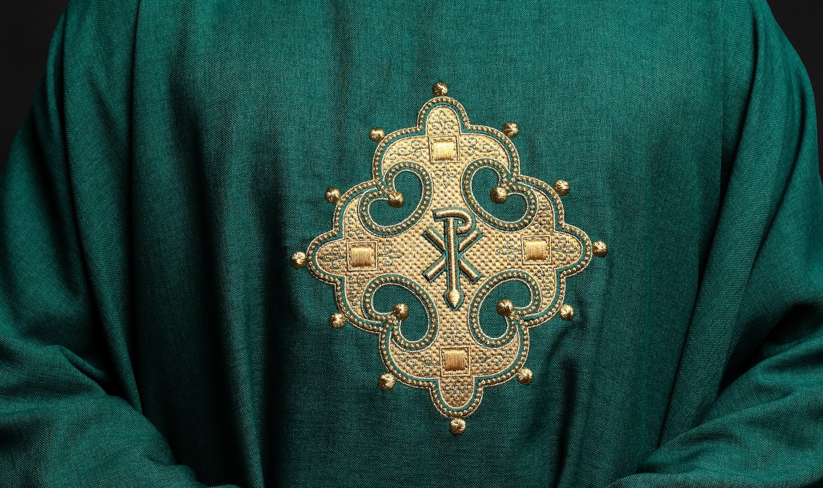 ricamo liturgico