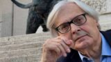 Vittorio Sgarbi ricoverato per depressione al Gemelli di Roma. Come sta il critico d’arte