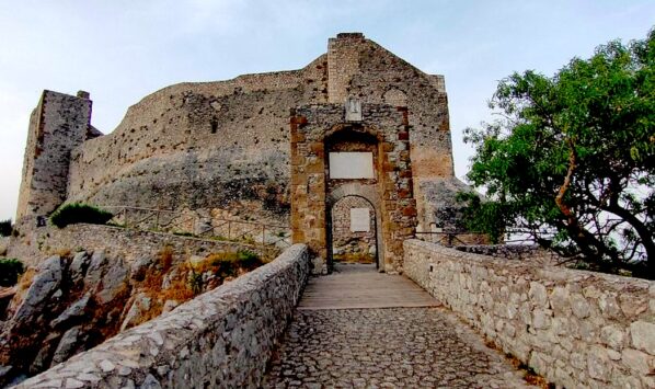 Castel San Pietro Romano