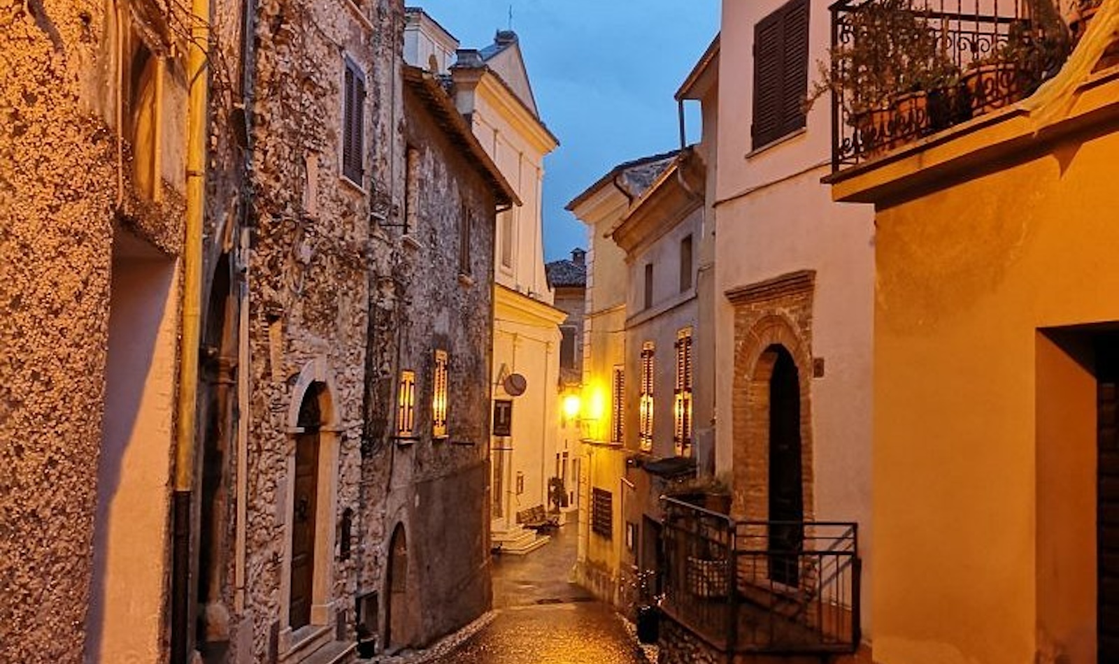 Castel di Tora