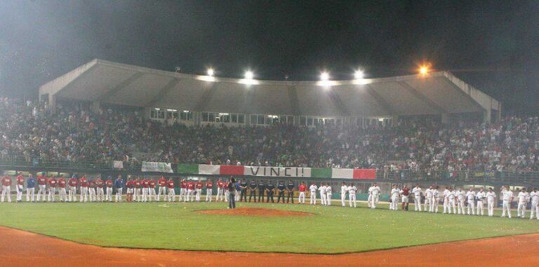 Nettuno, le gradinate dello stadio negli anni passate, foto dal profilo social della squadra locale