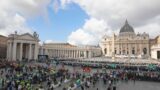 Il mondo a Roma per le esequie di Papa Francesco, capi di Stato di 166 paesi a piazza San Pietro