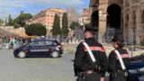 Roma, boom di borseggiatori: sei arresti in poche ore tra metro e strade del Vaticano