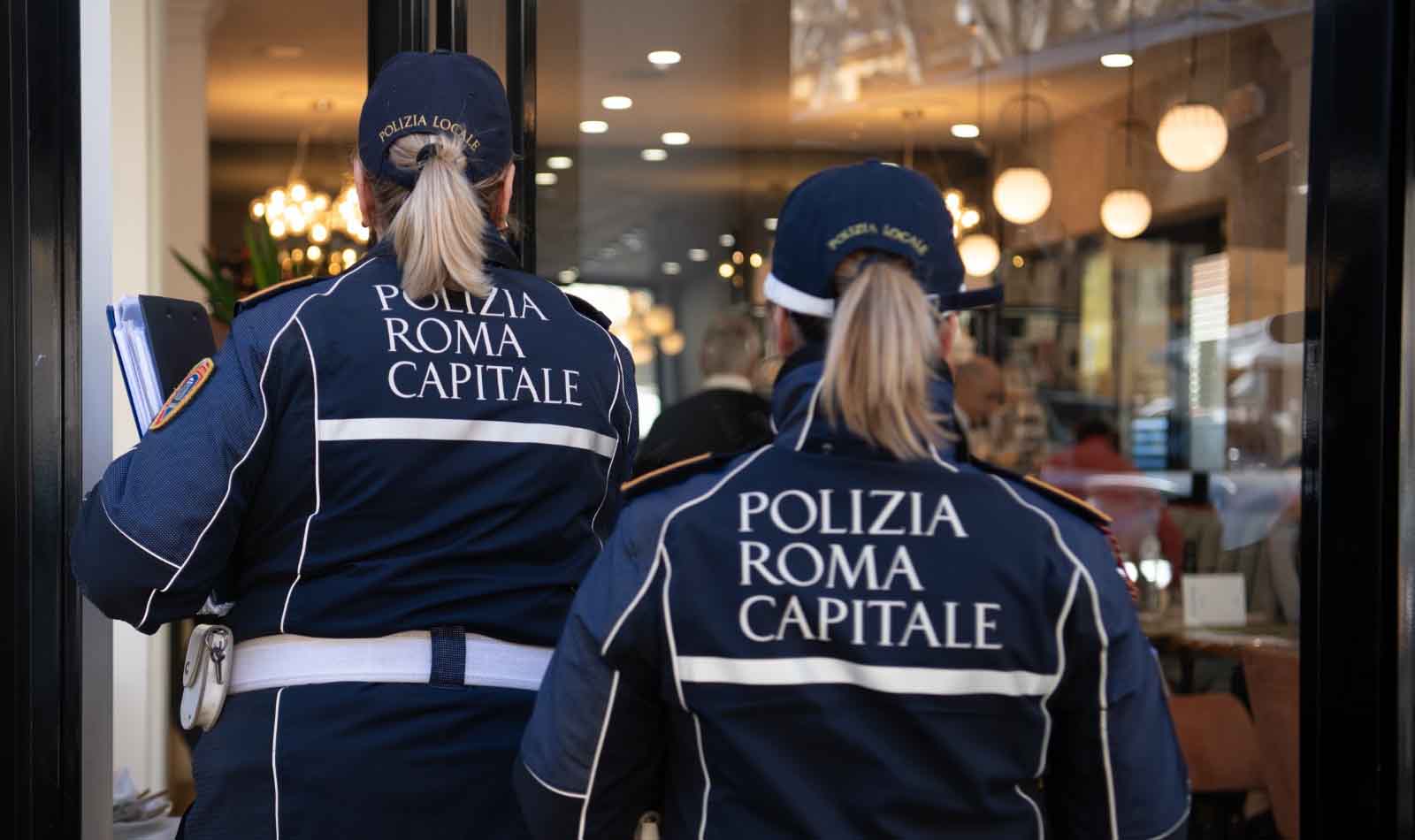 Roma locale chiuso da Polizia Locale