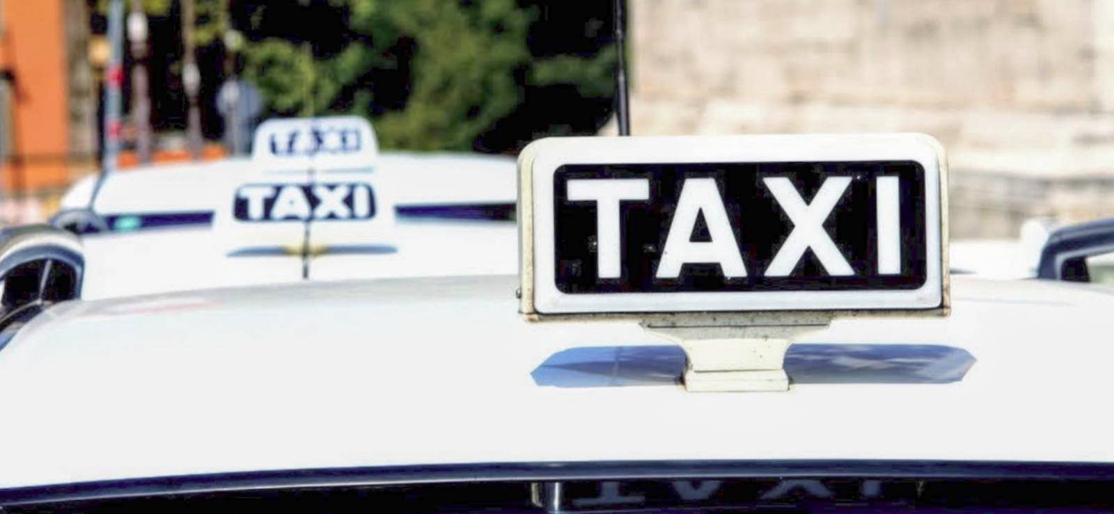 Un taxi a Roma