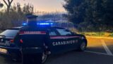 Follia alle porte di Roma: si droga e sequestra in casa la compagna, poi picchia i carabinieri corsi a salvarla