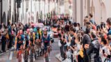 Giro d’Italia 2025 rende omaggio a Papa Francesco: tappe e percorso. Il grande arrivo a Roma passando per Ostia