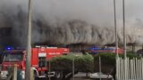Latina, devastante incendio nel mobilificio Campani Mobili (FOTO)