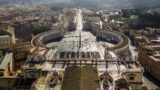 Strade chiuse a Roma sabato 26 aprile 2025 per il funerale di Papa Francesco: elenco e come cambia la viabilità