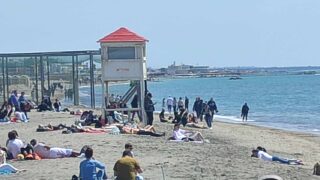 Ostia, la Giunta tra ritardi e video social: “Sembra Alice nel Paese delle Meraviglie”