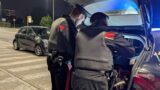 Roma, grimaldelli nel sacchetto della spesa: fermato e denunciato dai Carabinieri