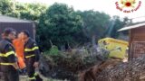 Cerveteri, cade un albero e spunta una cisterna etrusca: la scoperta sotto l’oratorio