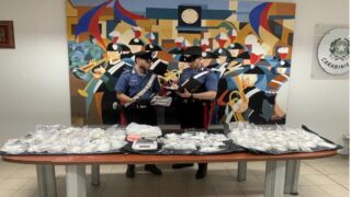 Anzio, in auto con 15 kg di cocaina: arrestati madre e figlio (FOTO)