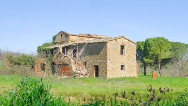 Lazio, casale agricolo