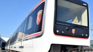 Roma, studente 16enne molestato sulla metro C per 6 volte in un mese dallo stesso uomo: arrestato 60enne