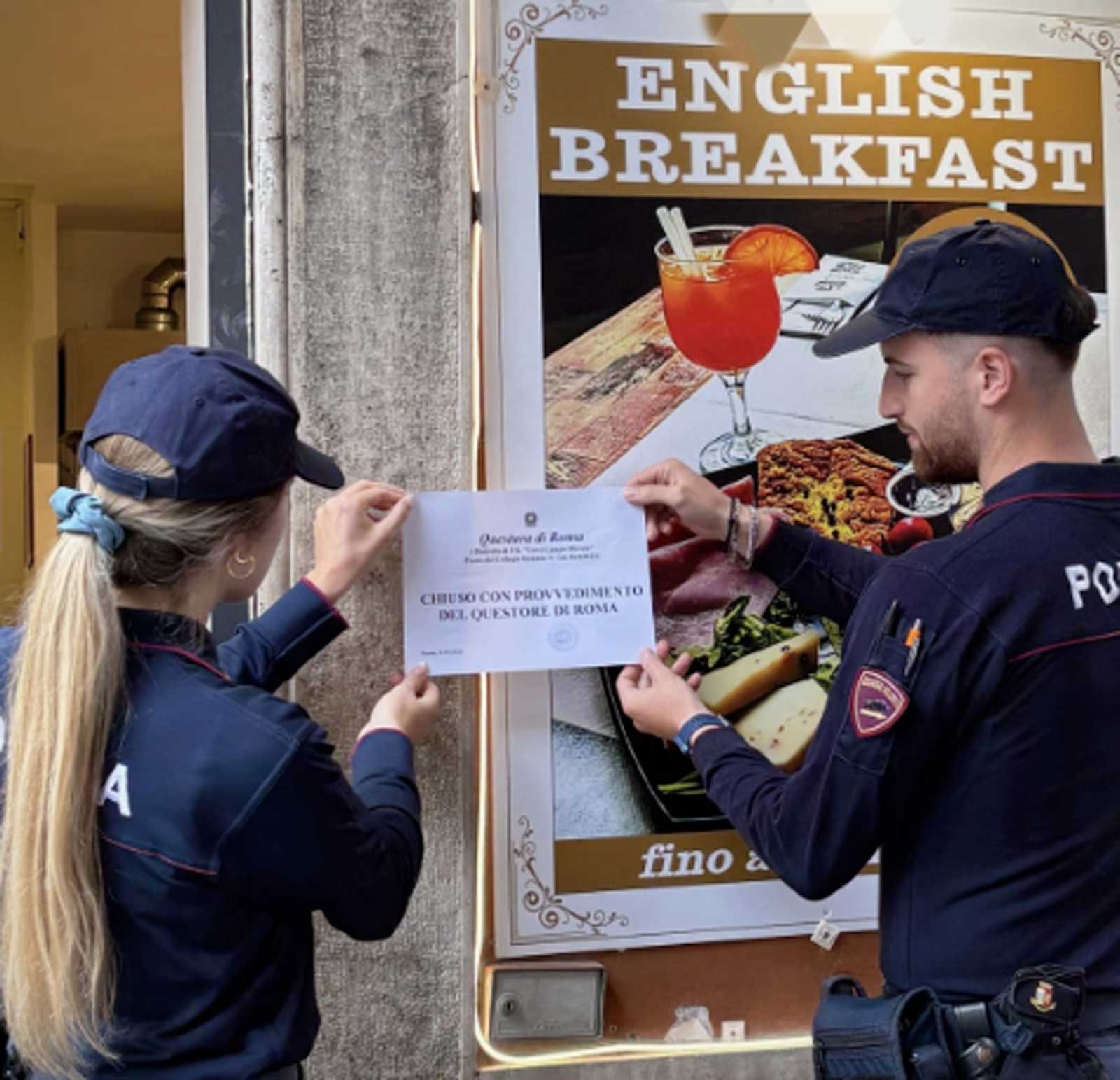 Polizia in azione a Roma centro