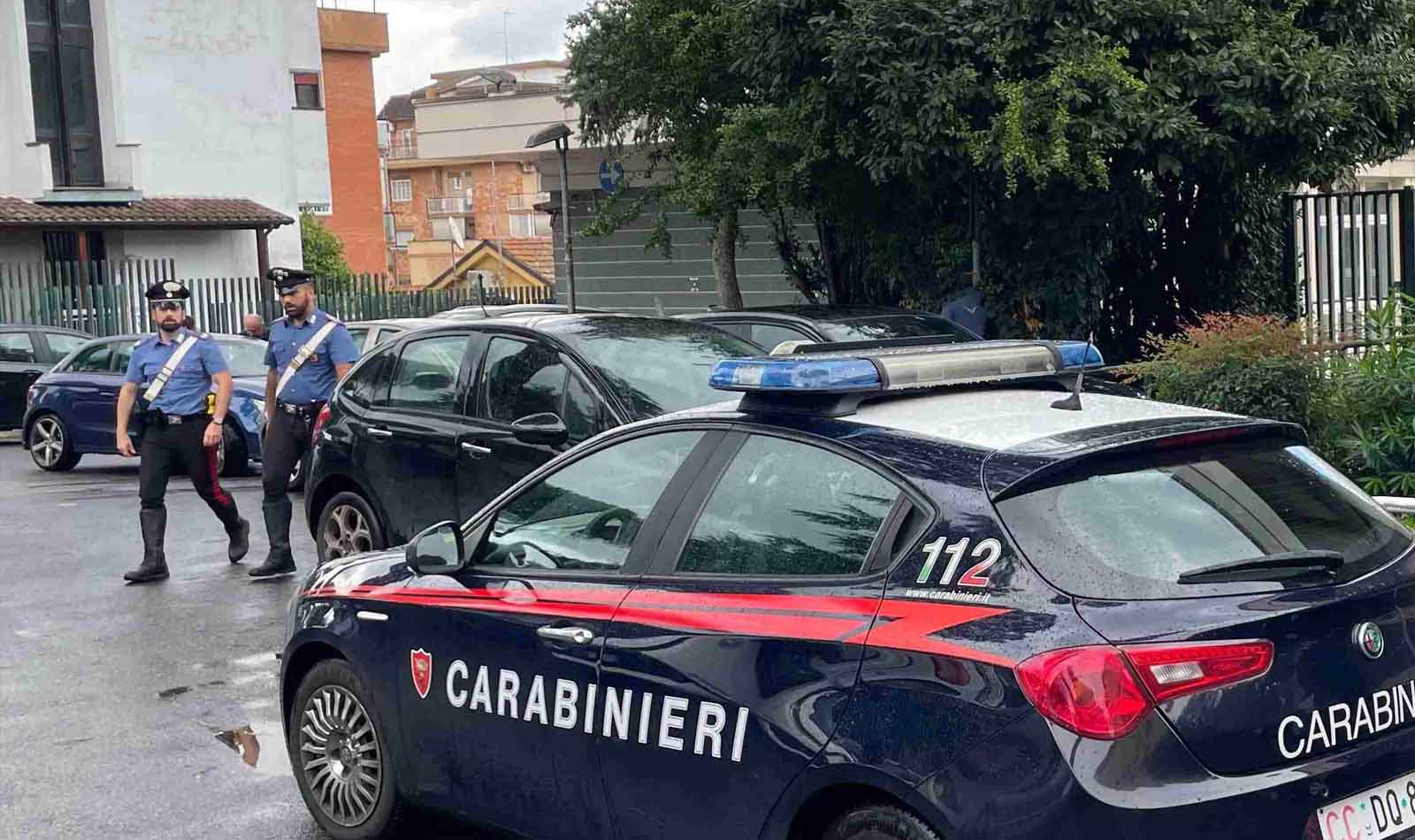 Furto in appartamento a Roma