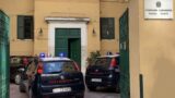 Roma, tentano furto da un’auto in centro: bloccate due donne, una è incinta