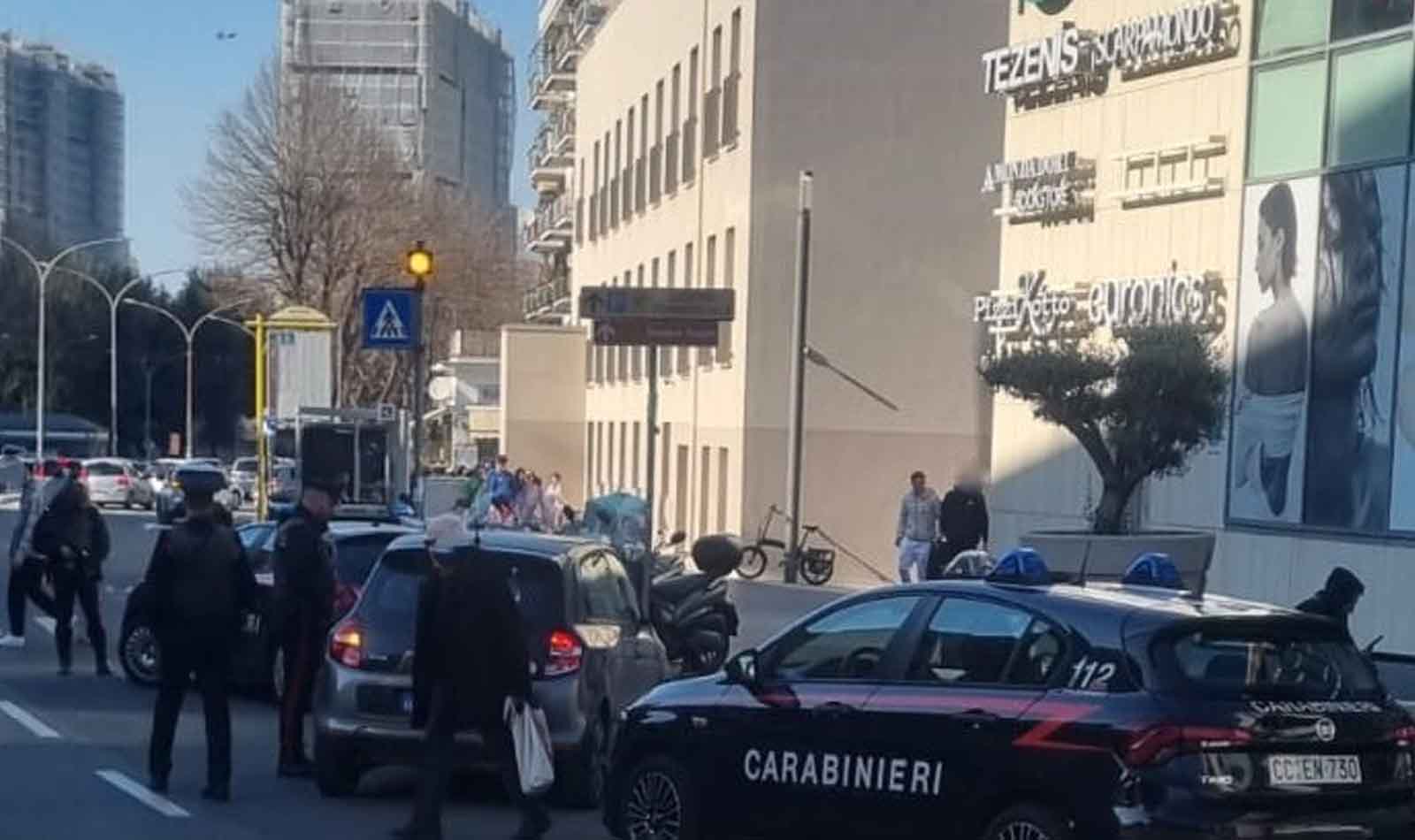 Roma, Carabinieri a Valle Aurelia