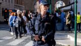 Roma, furto durante l’eucarestia a San Pietro: turiste americane derubate, arrestato un ladro con precedenti