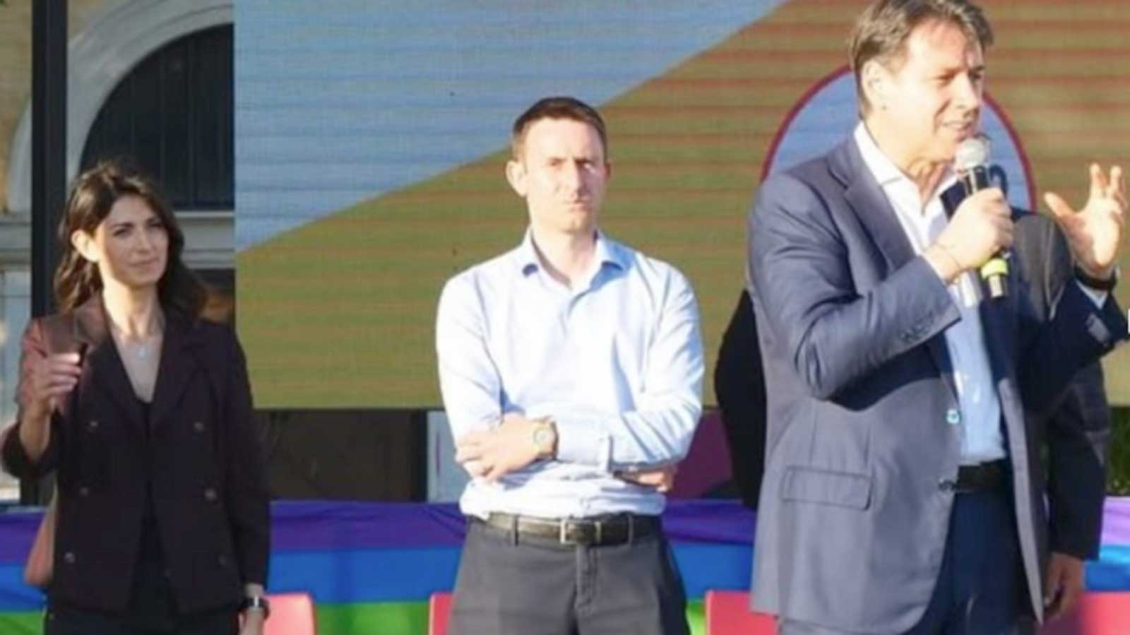 Roma, Conte e Raggi tornano sullo stesso palco alla Città dell'Altra Economica