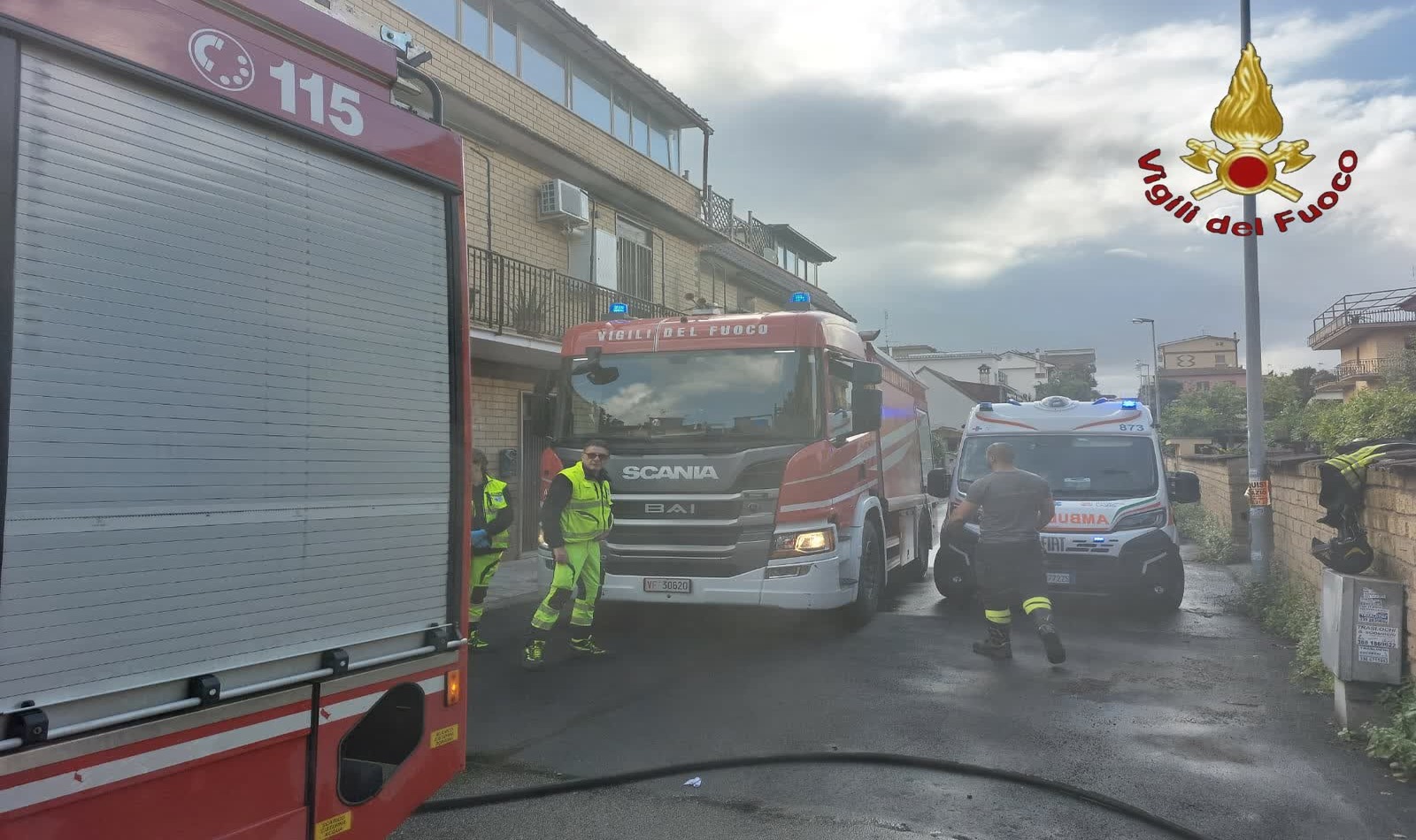 Incendio magazzino Tor Lupara