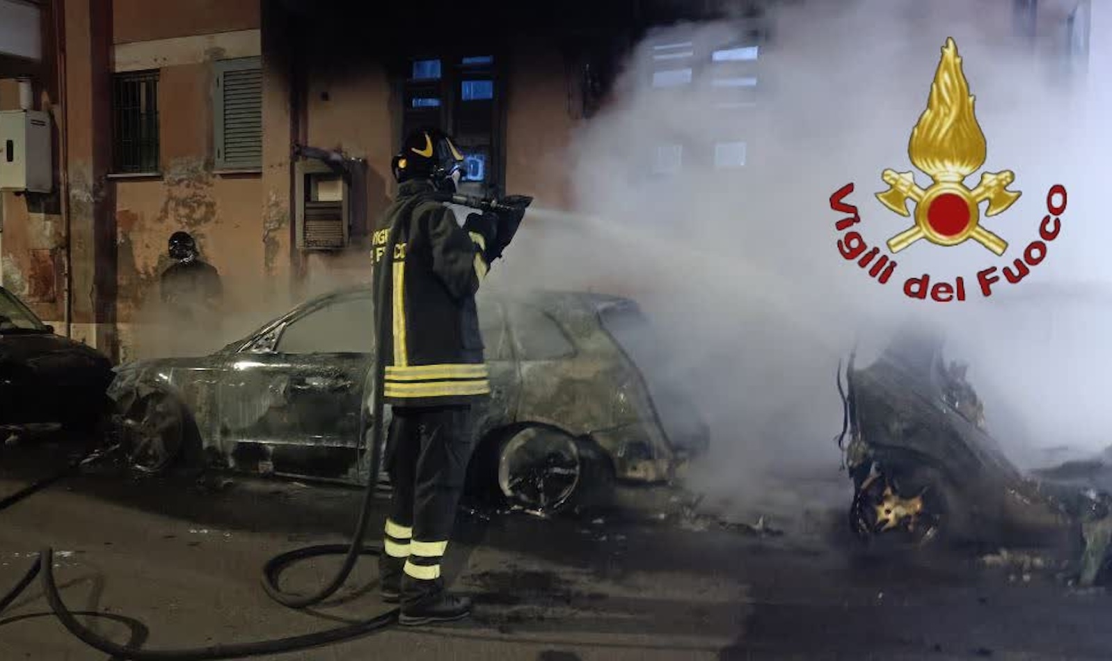incendio auto via Corrado Cagli