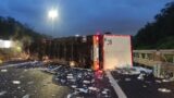 Roma, gravissimo incidente sul GRA: tir si ribalta, Raccordo completamente bloccato (FOTO)