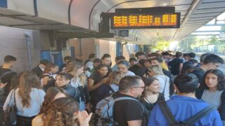 Trasporti, Roma-Lido e Roma Nord-Viterbo tra le peggiori linee d’Italia: lo conferma Pendolaria 2025