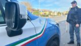 Pickpocket in tour, da “Ave Maria” ad “Alt Polizia”: finti fedeli in pellegrinaggio a Roma Tor Vergata, Capannelle e Ciampino