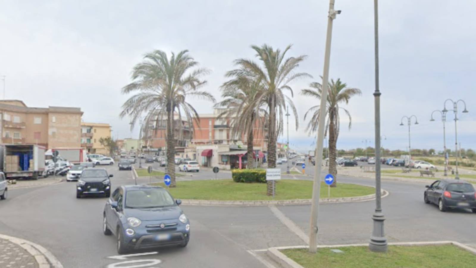 Anzio, il tratto della via Ardeatina che a breve diverrà ZTL, al confine con via Colombo, foto Google Maps
