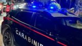 Santa Marinella, rapina brutale in pieno giorno: colpito alla testa e trascinato da un Suv