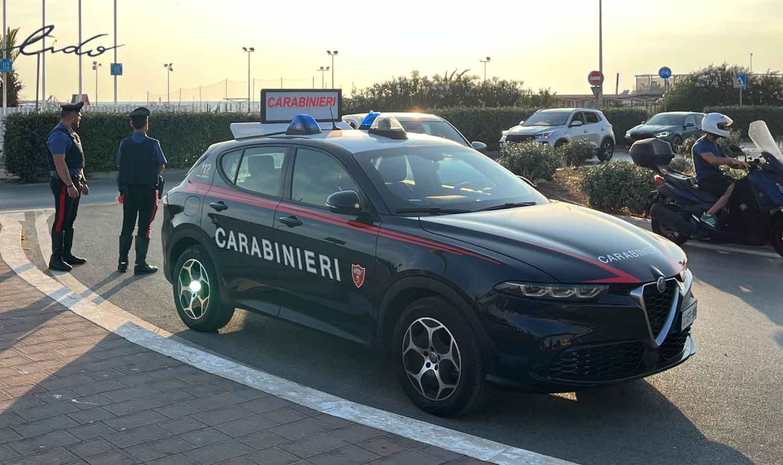 Carabinieri controlli Ostia