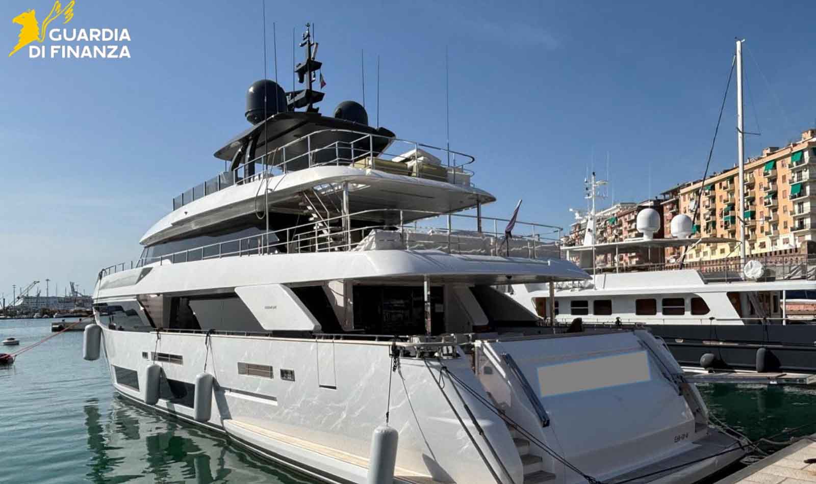 Guardia di Finanza Civitavecchia yacht