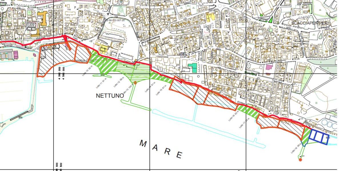 Nettuno, alcune spiagge (in verde) libere che rischiano di restare senza bagnini, rendering delle mappe comunali