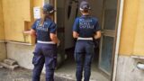 Roma, vivevano in un magazzino senza luce né acqua: sequestro a Tor Marancia