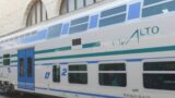Lavinio, ragazza colpita dal treno Roma-Nettuno mentre attraversa i binari: linea ferroviaria chiusa