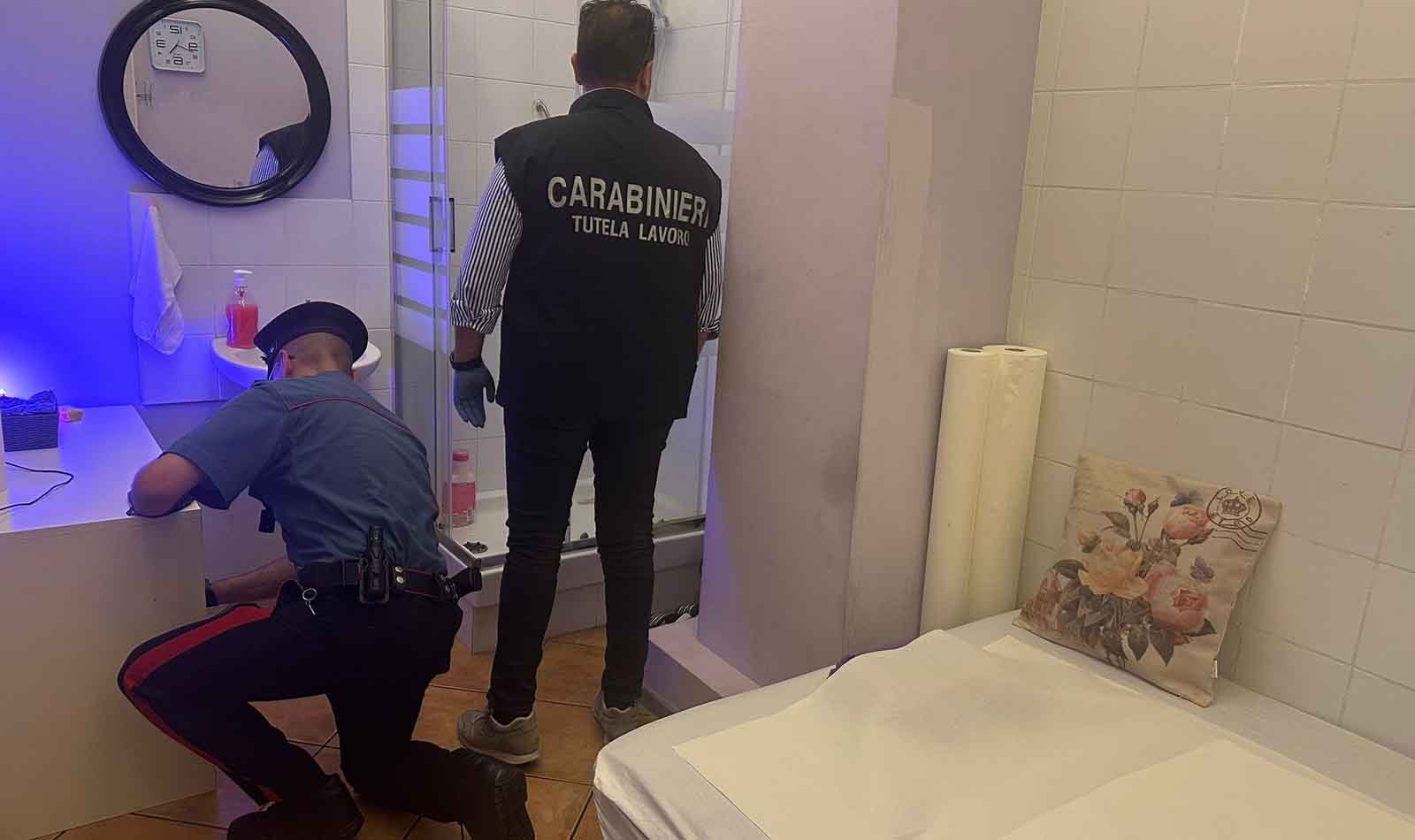 Roma, prostituzione nei centri massaggi a San Giovanni: 7 cinesi denunciati