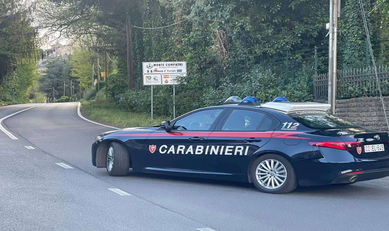 Carabinieri auto