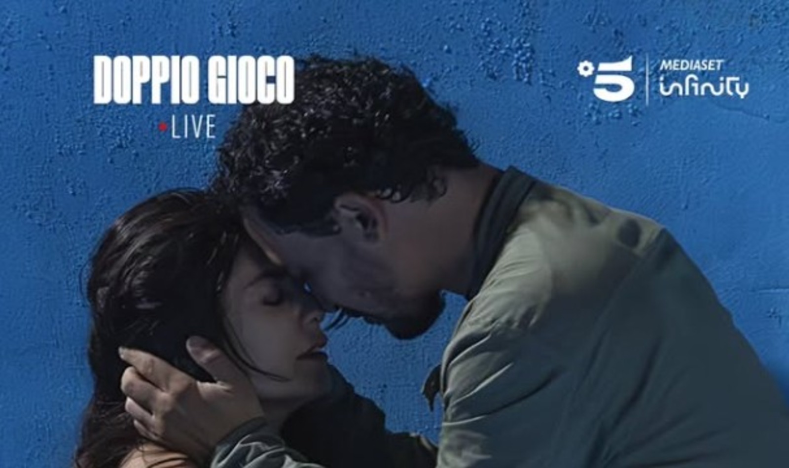 Doppio gioco su Canale 5