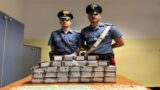 Roma, in giro per Tor Bella Monaca con 13 kg di droga in auto: arrestato giovane pusher
