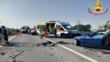 Fiumicino, incidente frontale a Passoscuro: 7 feriti, due ragazze gravissime trasportate in elicottero a Roma