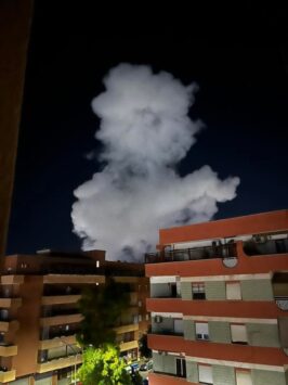 Bomba in via delle Azzorre