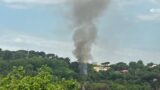 Roma, nuovo incendio nella riserva naturale di Monte Mario: colonna di fumo nera, si teme un altro disastro (FOTO)
