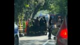 Incidente sull’Ostiense, carambola tra 2 auto e un autobus: grave 23enne (FOTO)