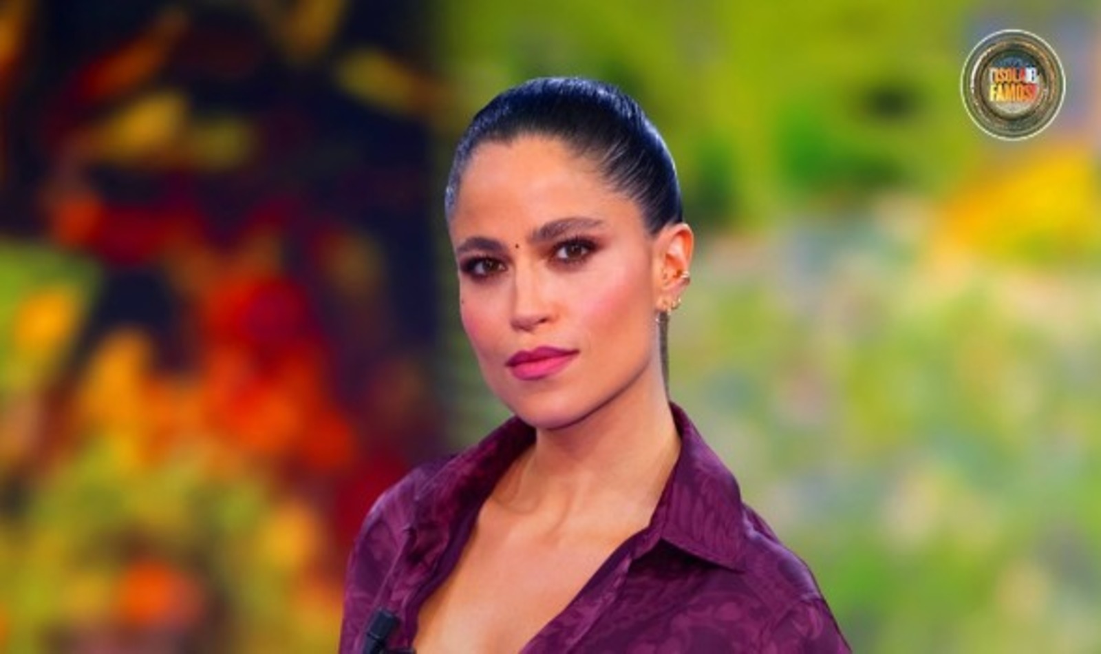 Veronica Gentili che conduce l'Isola dei Famosi 2025