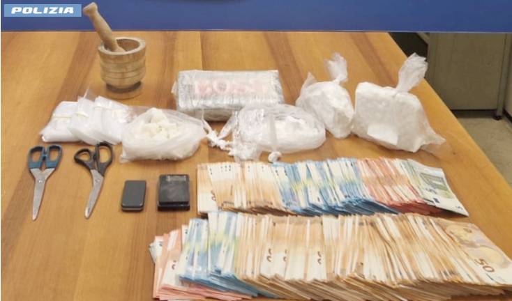 Polizia di Stato in azione a San Basilio