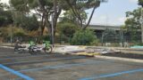Roma, “dormitorio” abusivo nel parcheggio della Stazione Nomentana: tornano anche gli accampamenti sulla Tangenziale (FOTO)